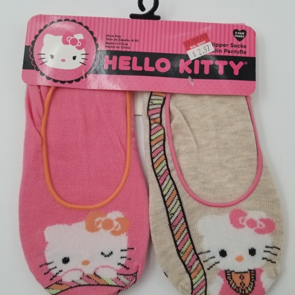 Lot of 4- Hello Kitty Women's Slipper Socks 2 Pair Packs. (Shoe Size 4-10) New - Picture 10 of 13